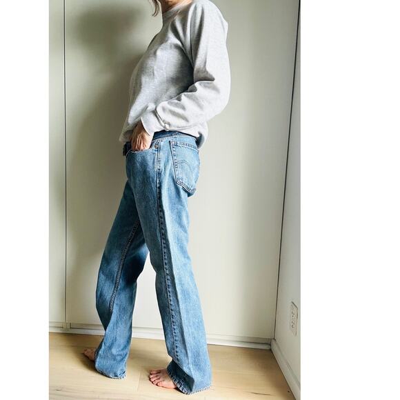 Levi's 505 Denim Jeans Size Waist 35 Classic Loose Fit Baggy Medium Wash - Picture 7 of 14